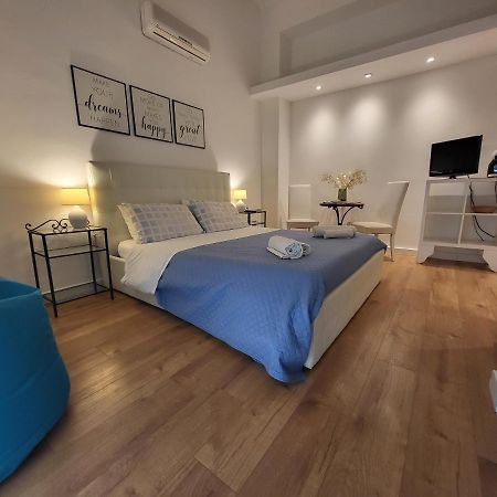 Living Cagliari Marina Panzió Kültér fotó